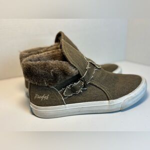 Blowfish 7.5 Malibu Sherpa Lined Ankle Boots in Sahara Dark Brown canvas